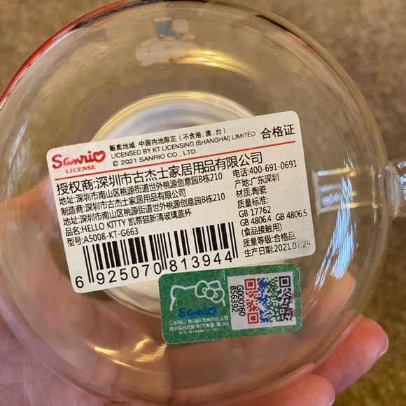 NEW HELLO KITTY GLASS CUP WITH CERAMIC CUTE HELLO KITTY FACE LID - Picture 5 of 5